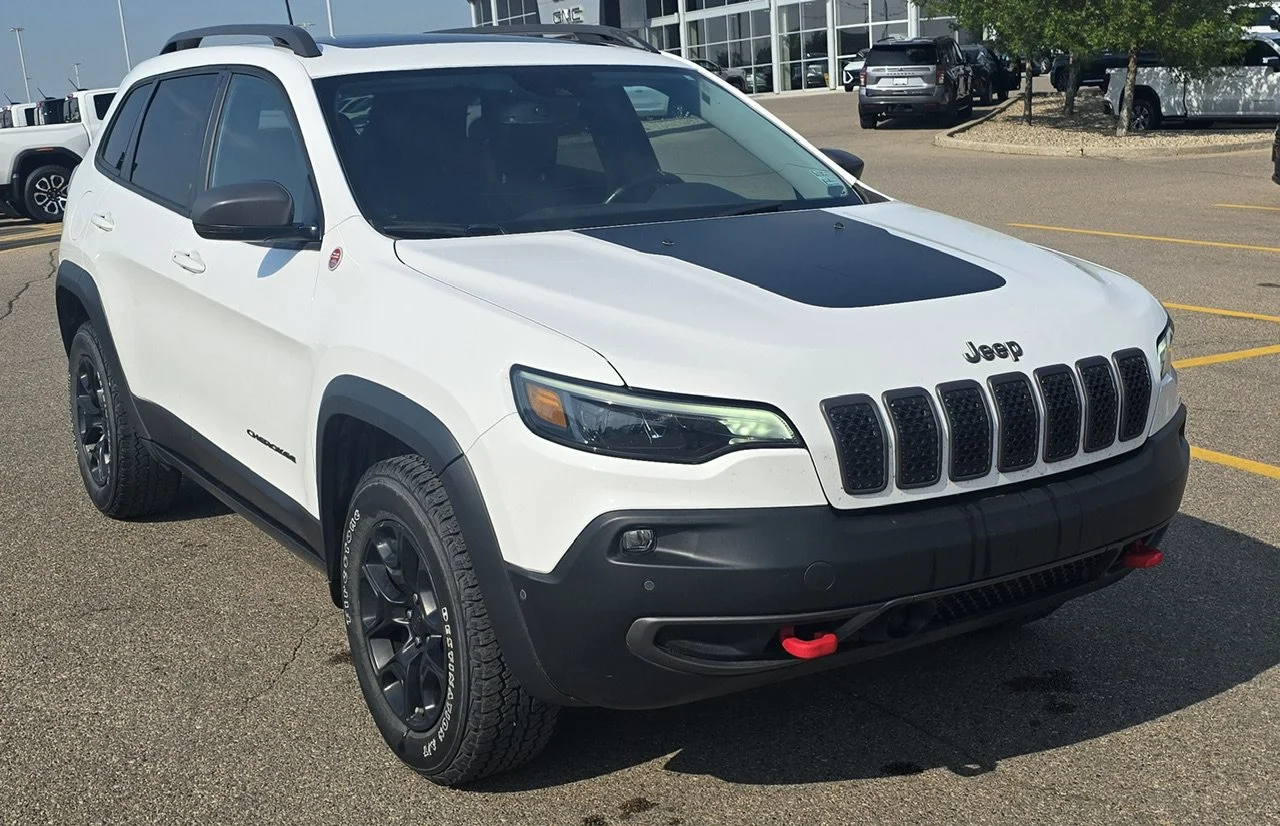 Used 2020 White Jeep Trailhawk Elite image 7