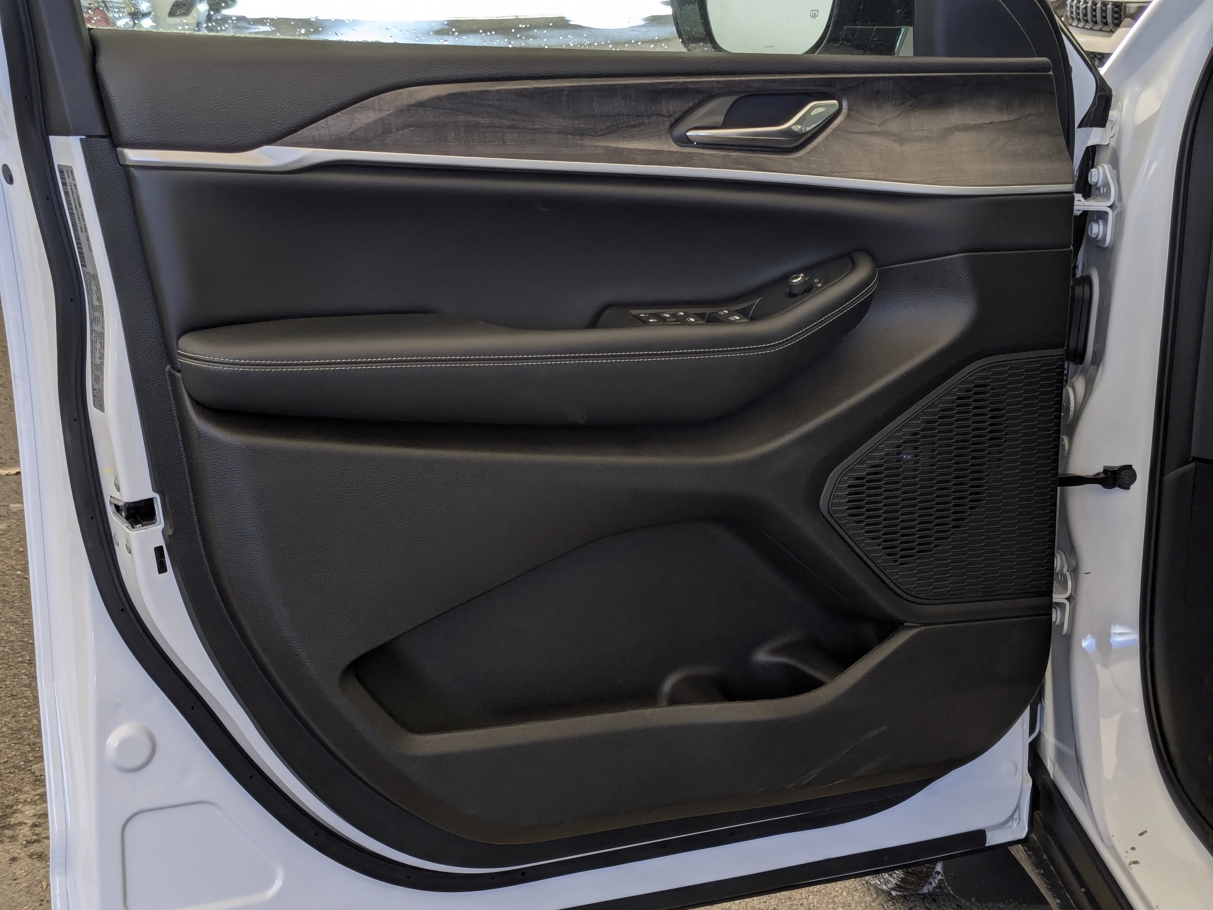 New 2026 White Jeep Altitude - - Altitude Appearance Pkg - Power Sunroof - 2.0L I4 Turbo & More image 12