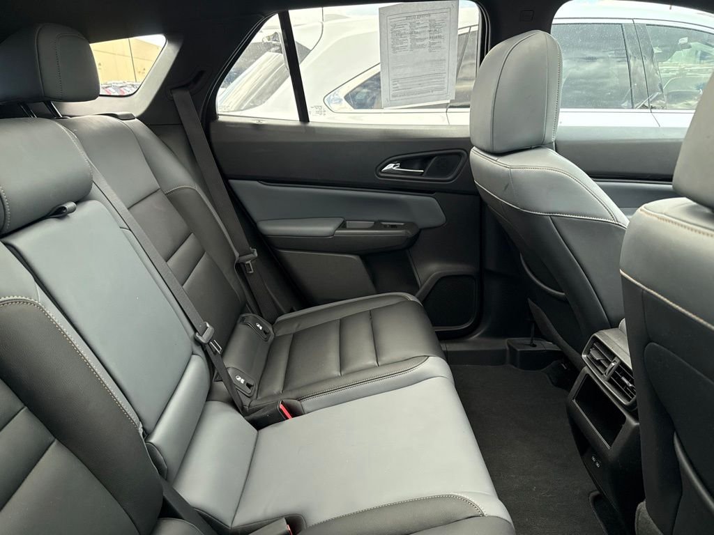 Used 2024 Sonic Gray Pearl Honda Touring image 4