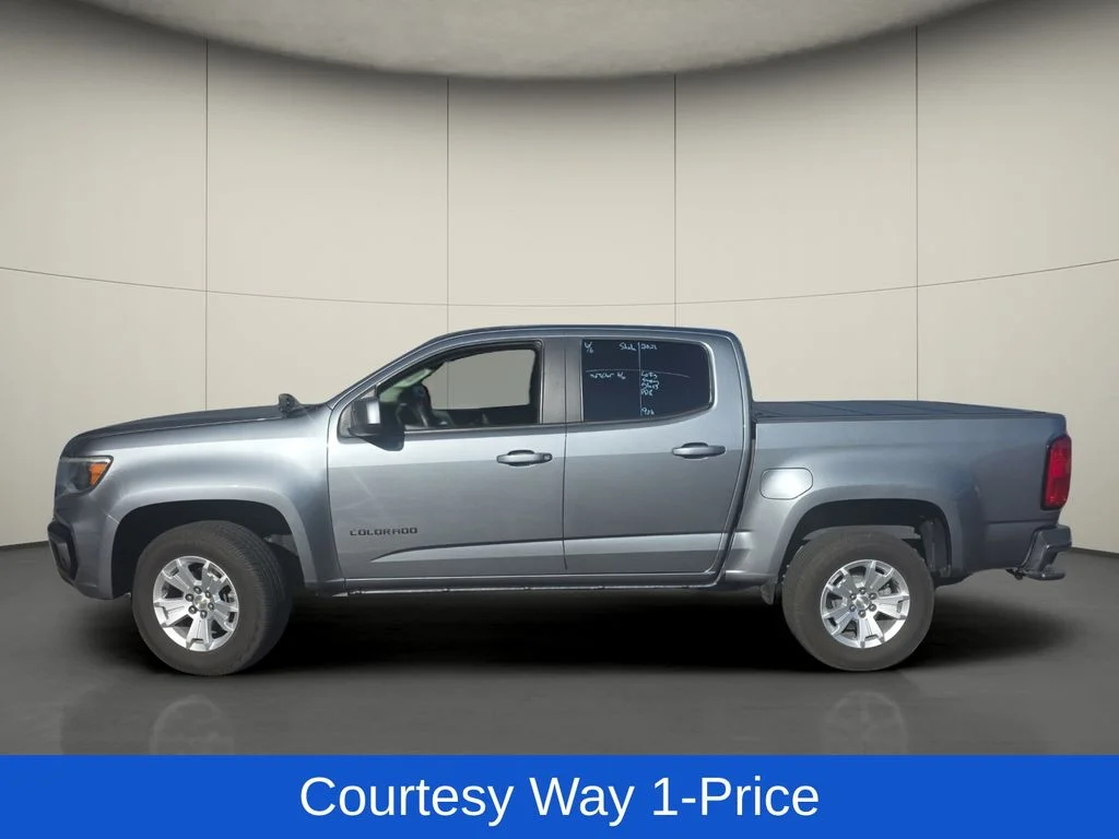 Used 2021 Gray Chevrolet LT image 5