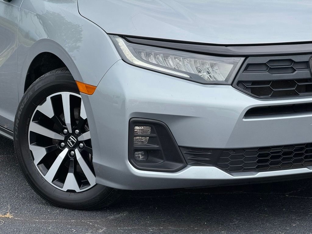 Used 2025 Black Honda EX-L image 7