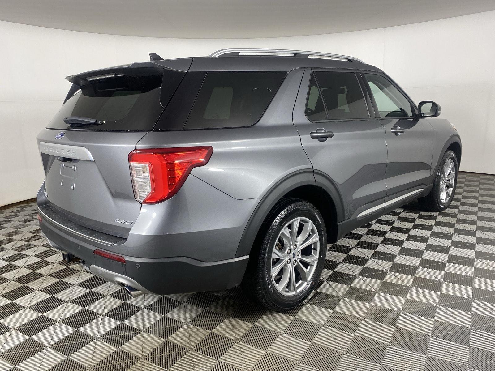 Used 2023 Carbonized Gray Ford Limited image 7
