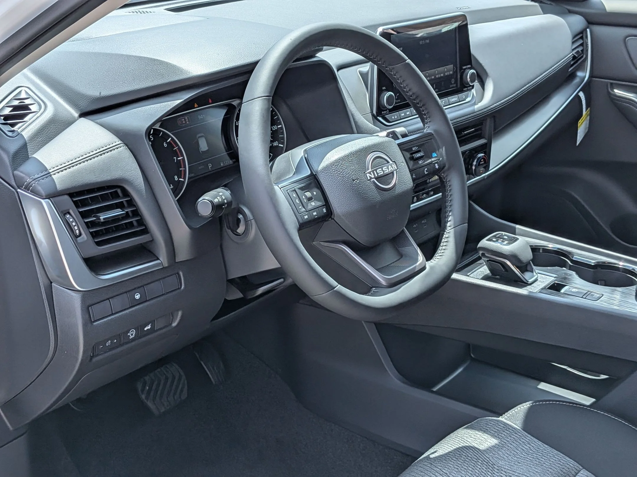 New 2026 White Pearl Nissan SV image 3