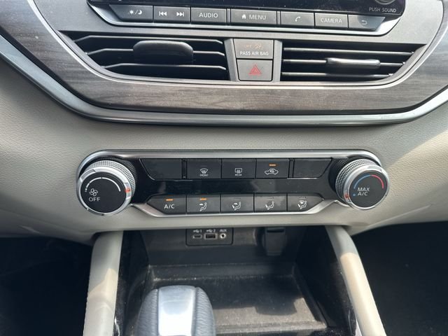 Certified Used 2023 White Nissan 2.5 SV image 18