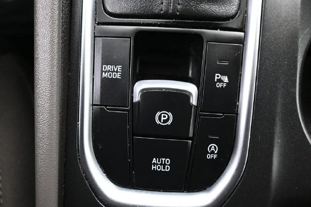 Used 2020 Black Hyundai SEL image 27