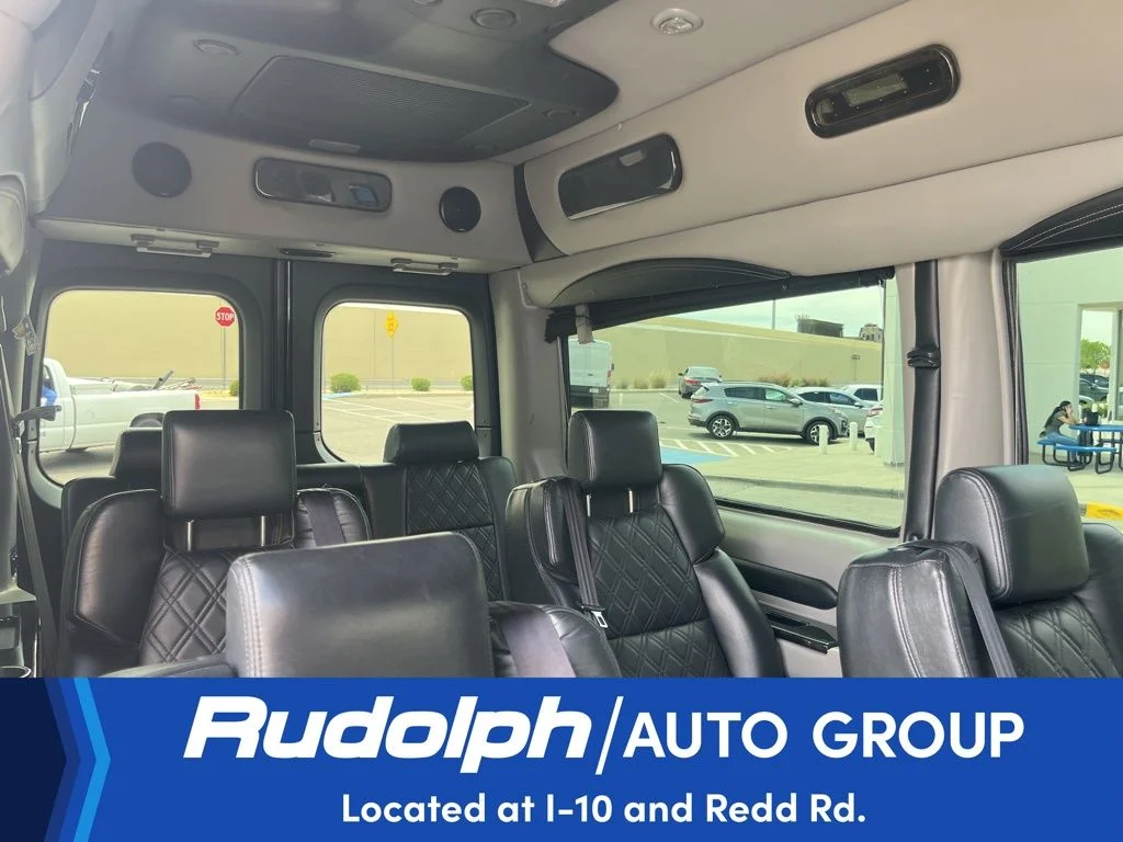 Used 2021  Mercedes-Benz Cargo 144 WB image 18