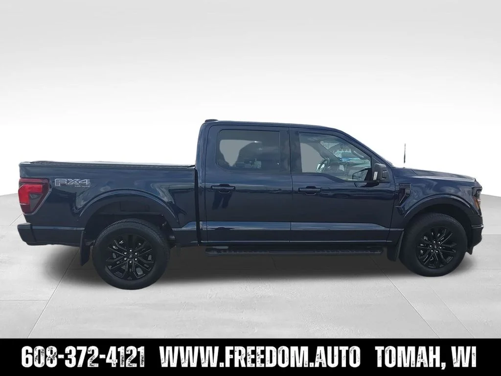 Used 2024 Blue Ford XLT image 9