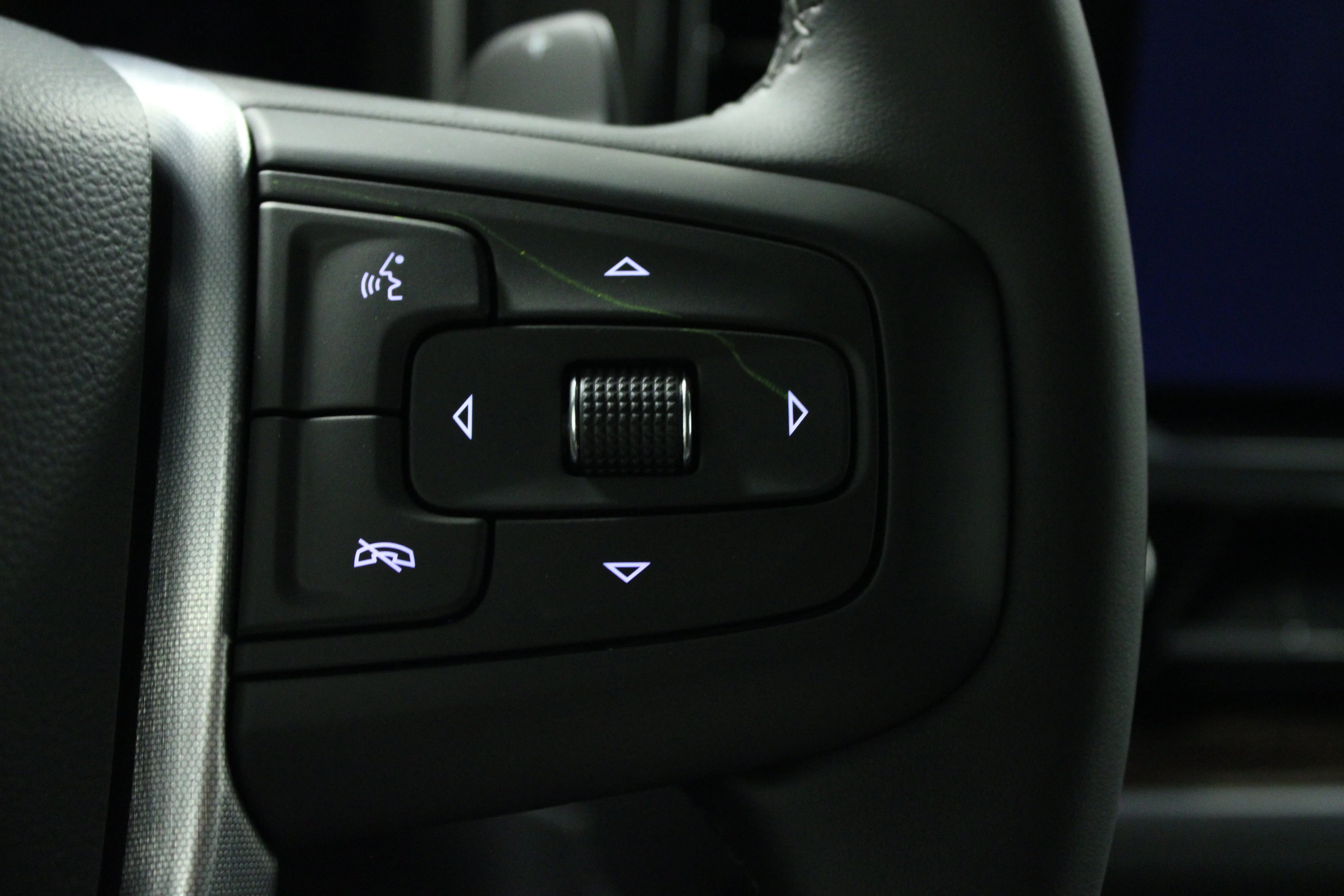 New 2026 Onyx Black GMC Elevation image 21