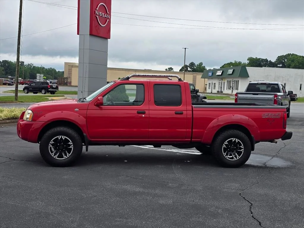 Used 2002 Red Nissan  image 23