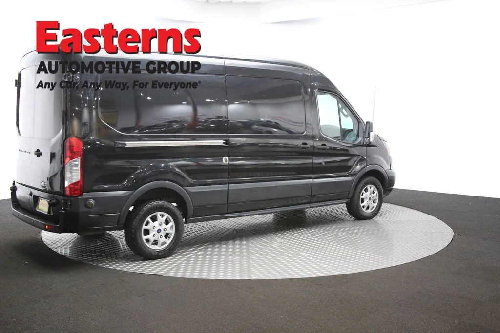 Used 2015 Black Ford Base image 39