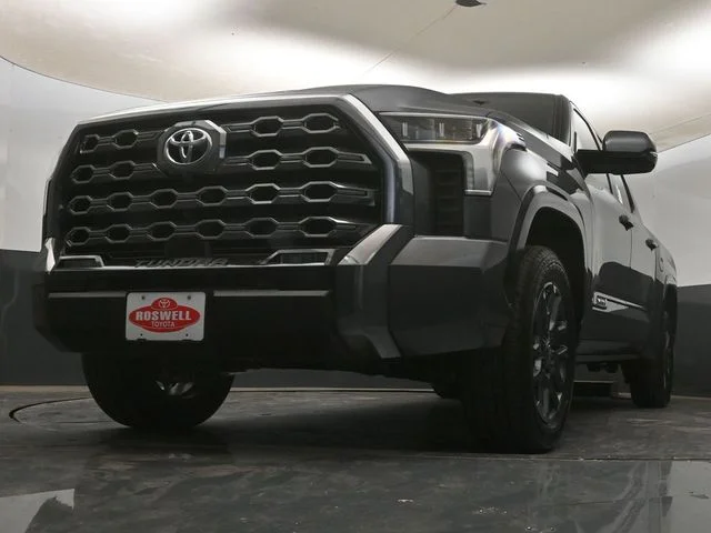 2026 Toyota Tundra Platinum - Photo 18