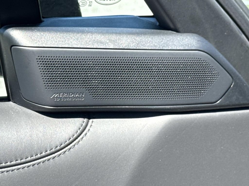 New 2026 Carpathian Grey Land Rover SE image 21