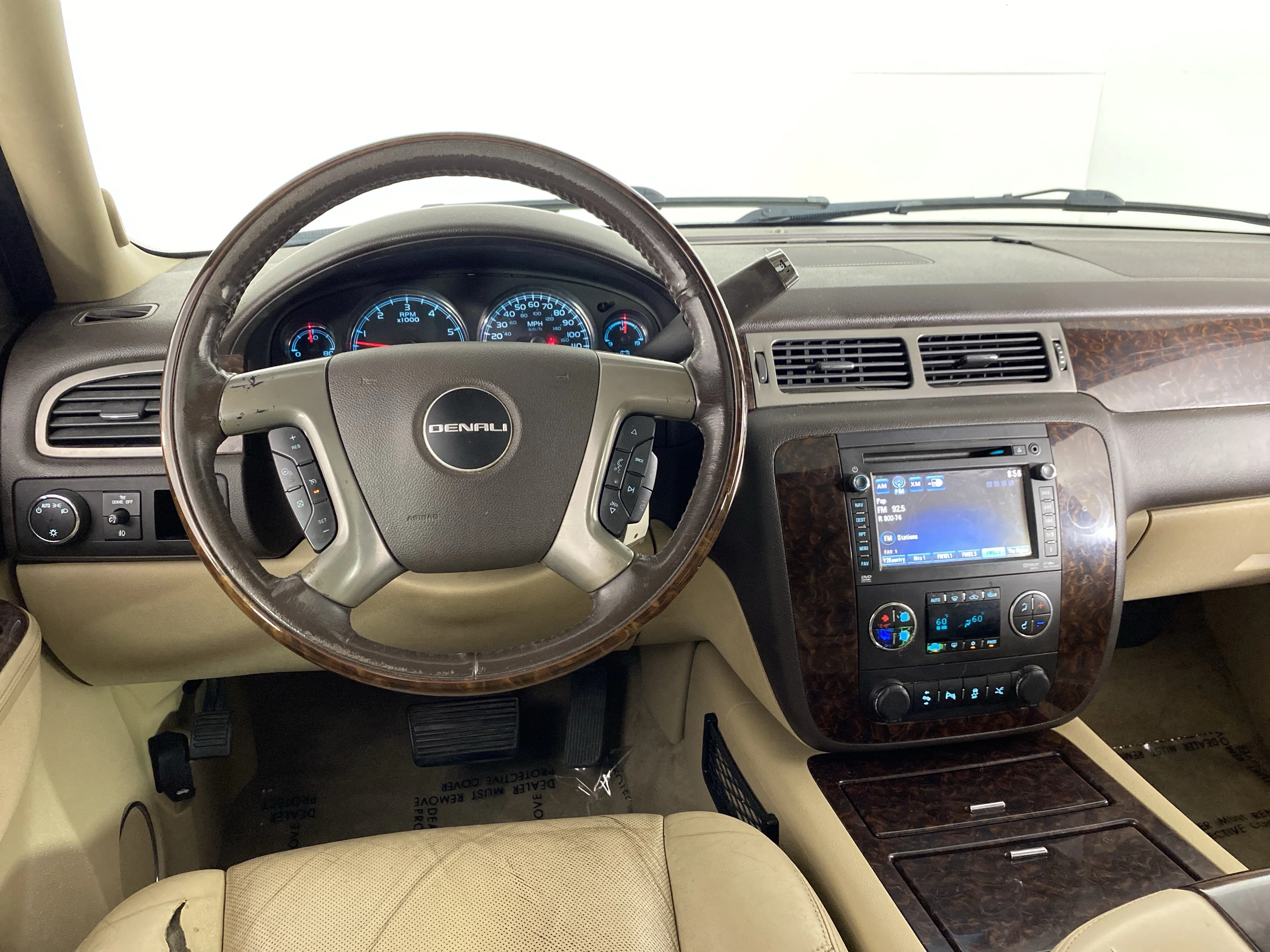 Used 2013 Quicksilver Metallic GMC  image 18