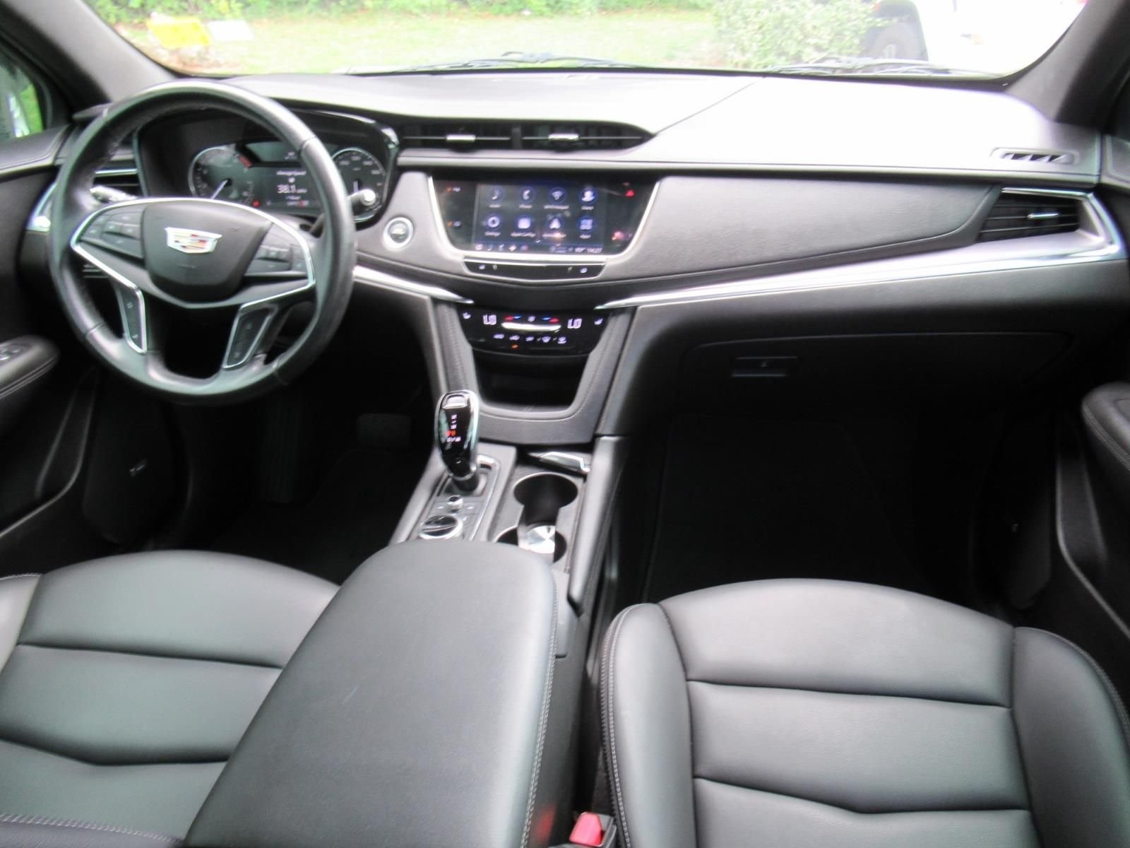 Used 2022 Gray Cadillac Luxury image 10