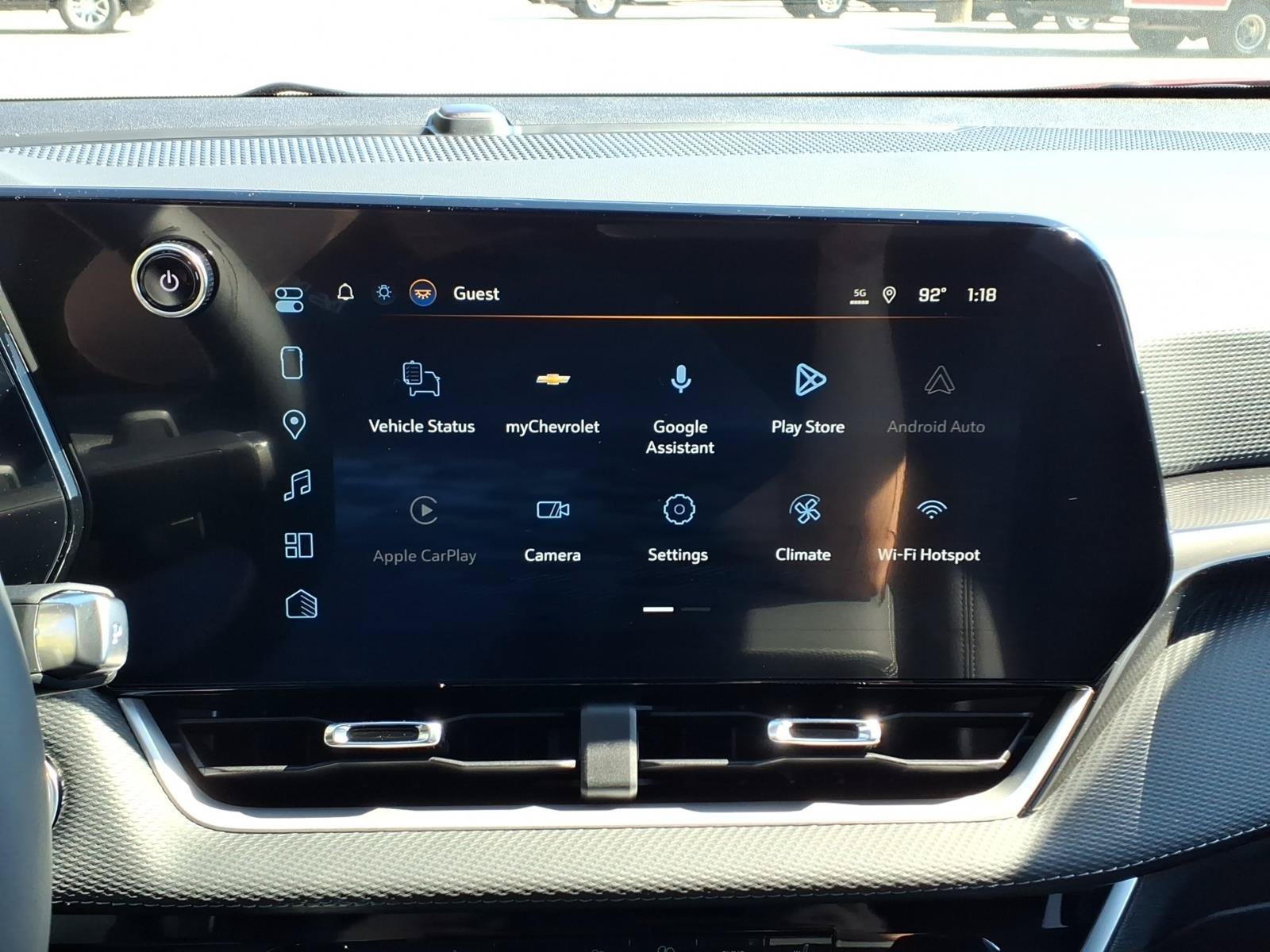 2027 Chevrolet Equinox LT - Photo 7