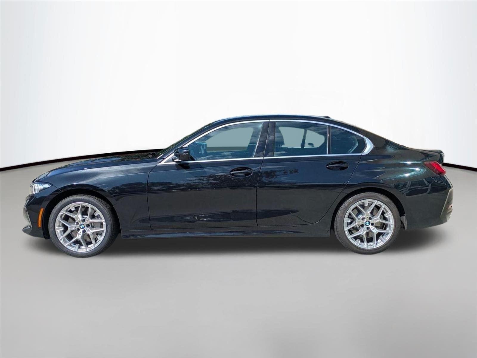 Used 2025  BMW 330i image 8