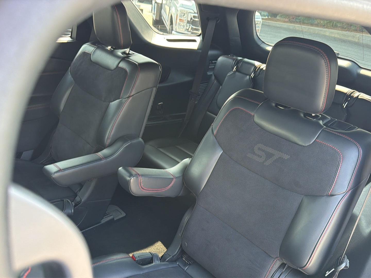 Used 2025 Star White Metallic Tri-Coat Ford ST image 35