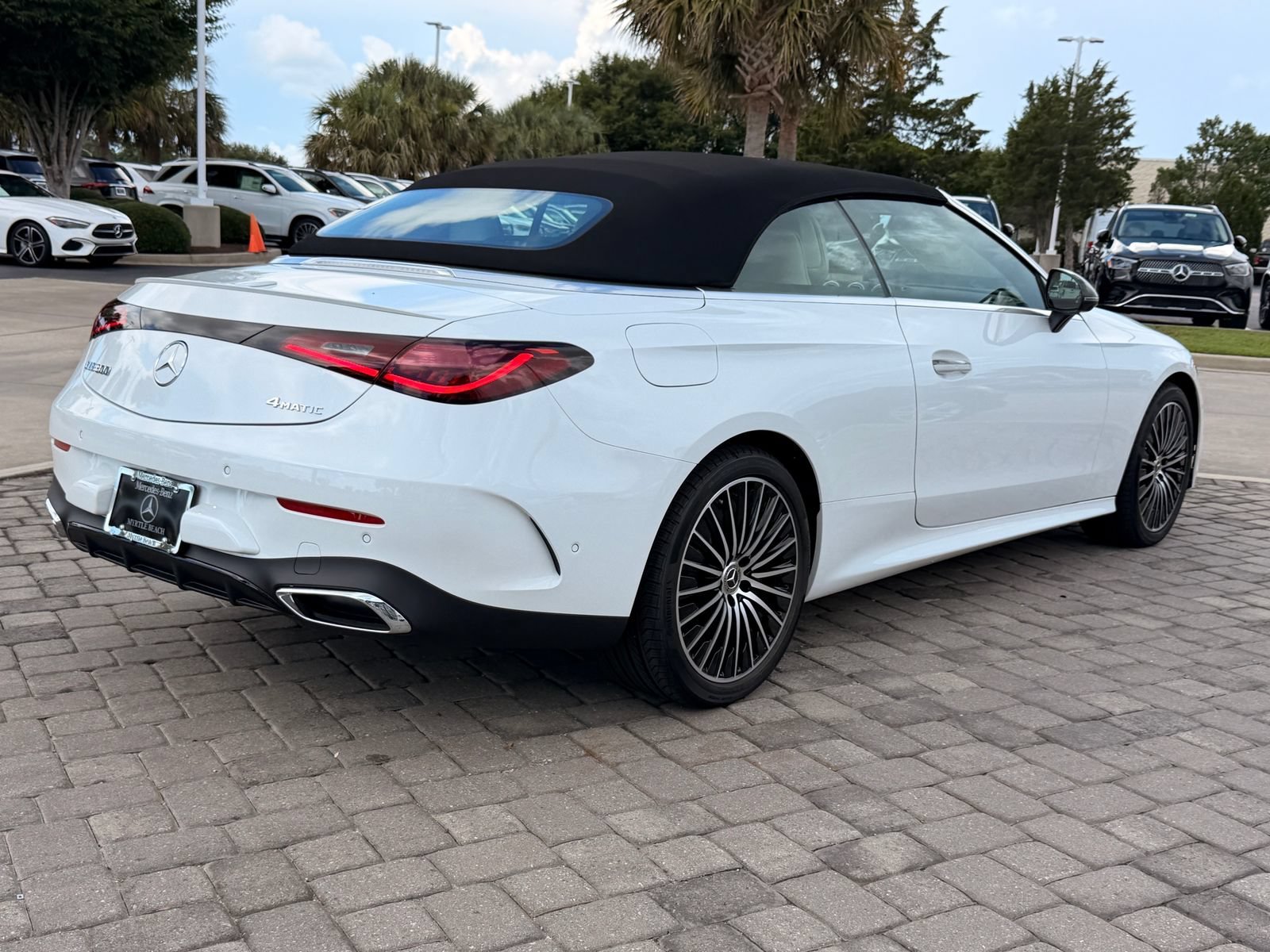 New 2027 White Mercedes-Benz CLE 300 image 27