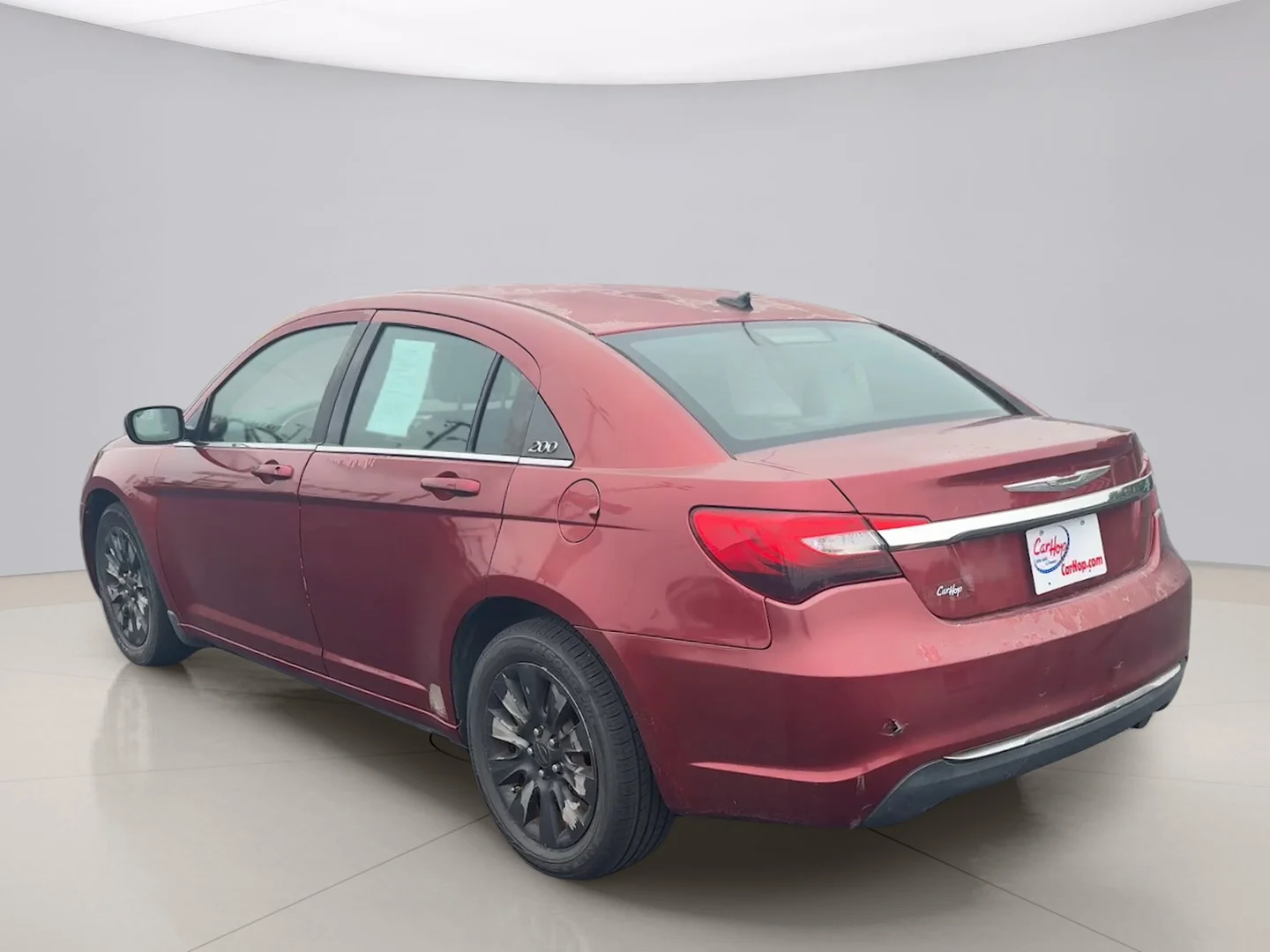 Used 2014 Red Chrysler LX image 3