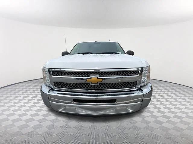 Used 2013 SUMMIT WHITE Chevrolet LT image 2
