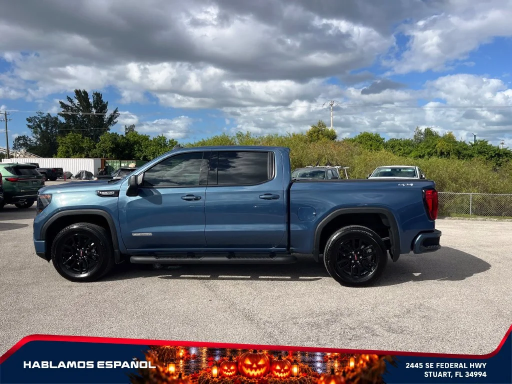 Used 2026 Downpour Metallic GMC Elevation image 4
