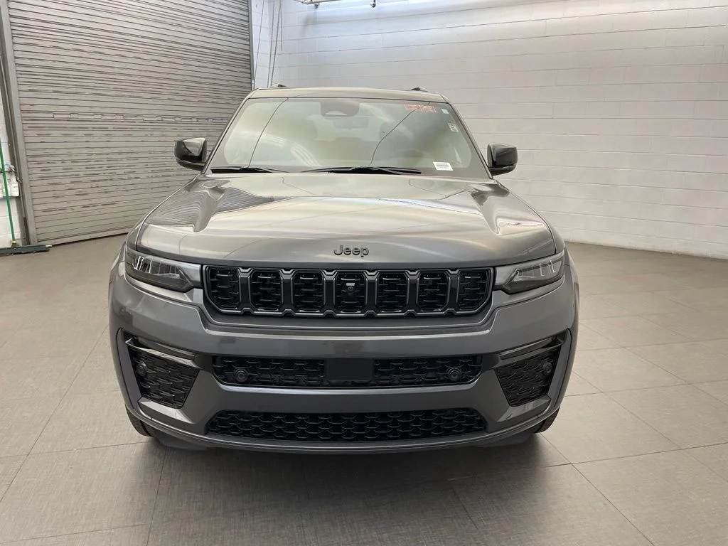 New 2026 Gray Jeep Limited Reserve image 6