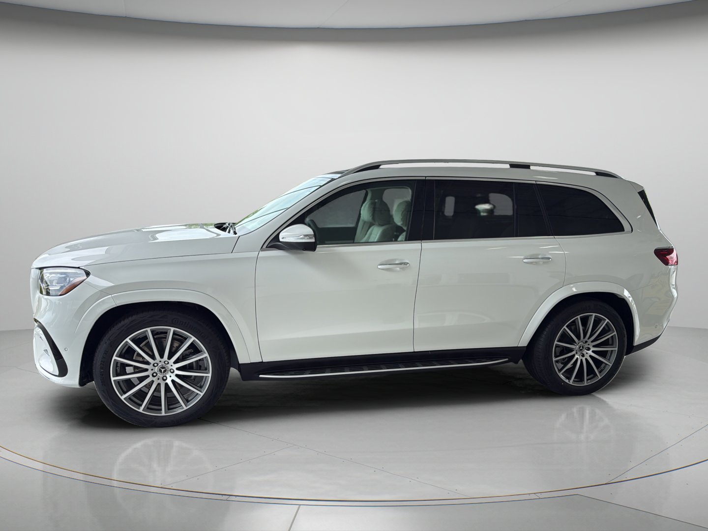 Certified Used 2026 Polar White Mercedes-Benz GLS 450 image 2