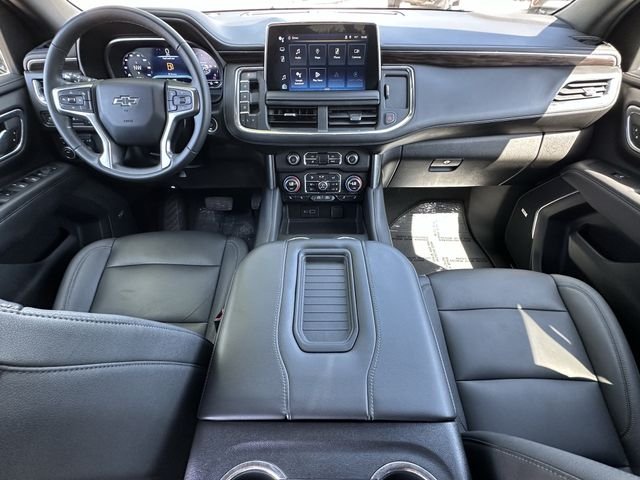 Used 2023 Gray Chevrolet Z71 image 9
