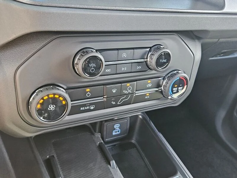 2025 Ford Bronco 4-Door Base - Photo 23