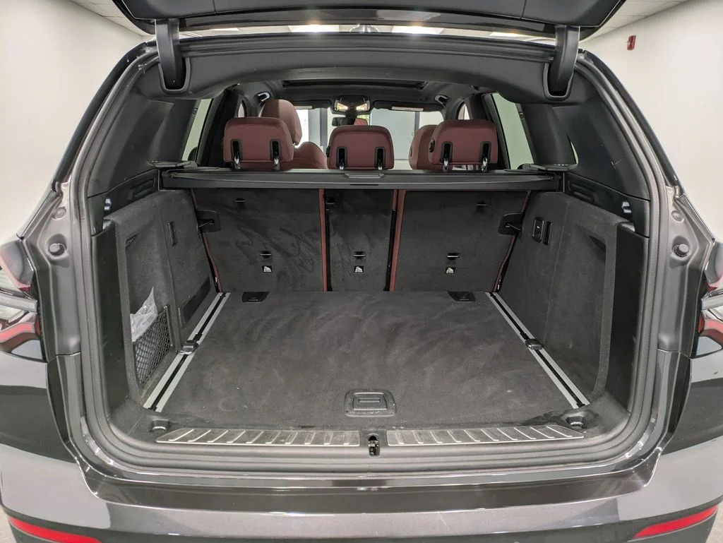 Used 2022 Gray BMW xDrive30i image 25