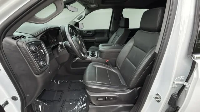 Used 2020 SUMMIT WHITE Chevrolet LTZ image 18