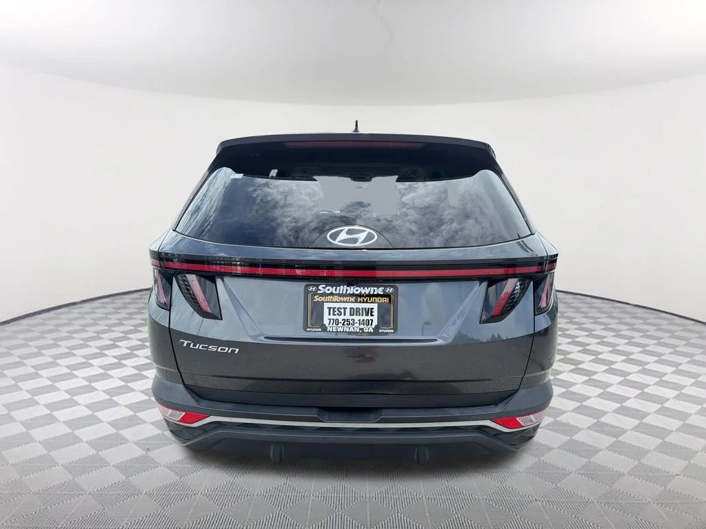 Used 2023 Gray Hyundai SEL image 6