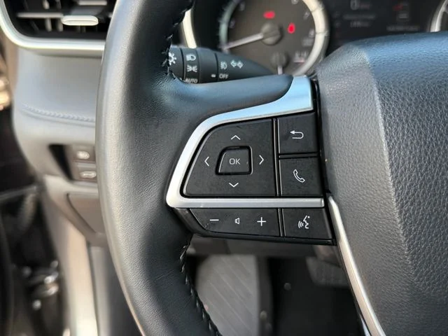 Used 2023 Magnetic Gray Metallic Toyota XSE image 17