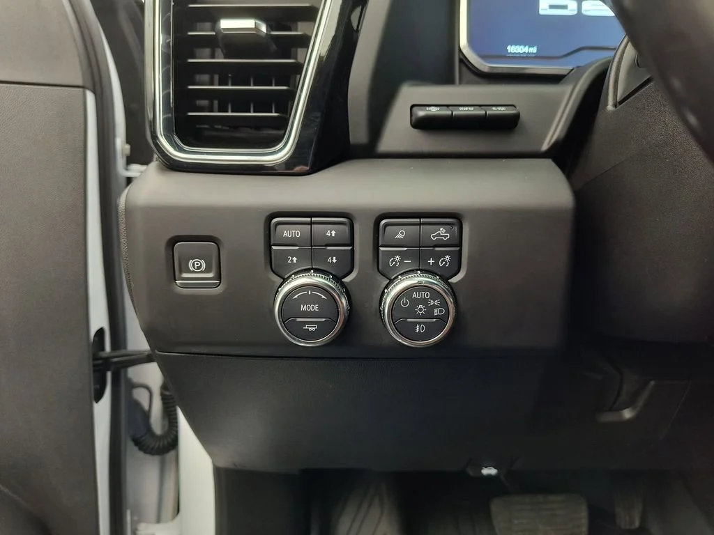 2024 GMC Sierra 3500HD Denali Ultimate - Photo 21