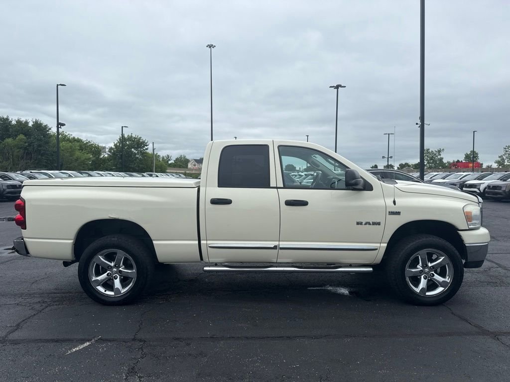 Used 2008 Dodge Ram 1500 Pickup SLT with VIN 1D7HU182X8J212158 for sale in Clarksville, IN