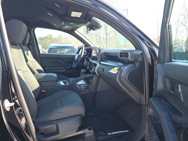 2026 Toyota Tacoma SR5 - Photo 20