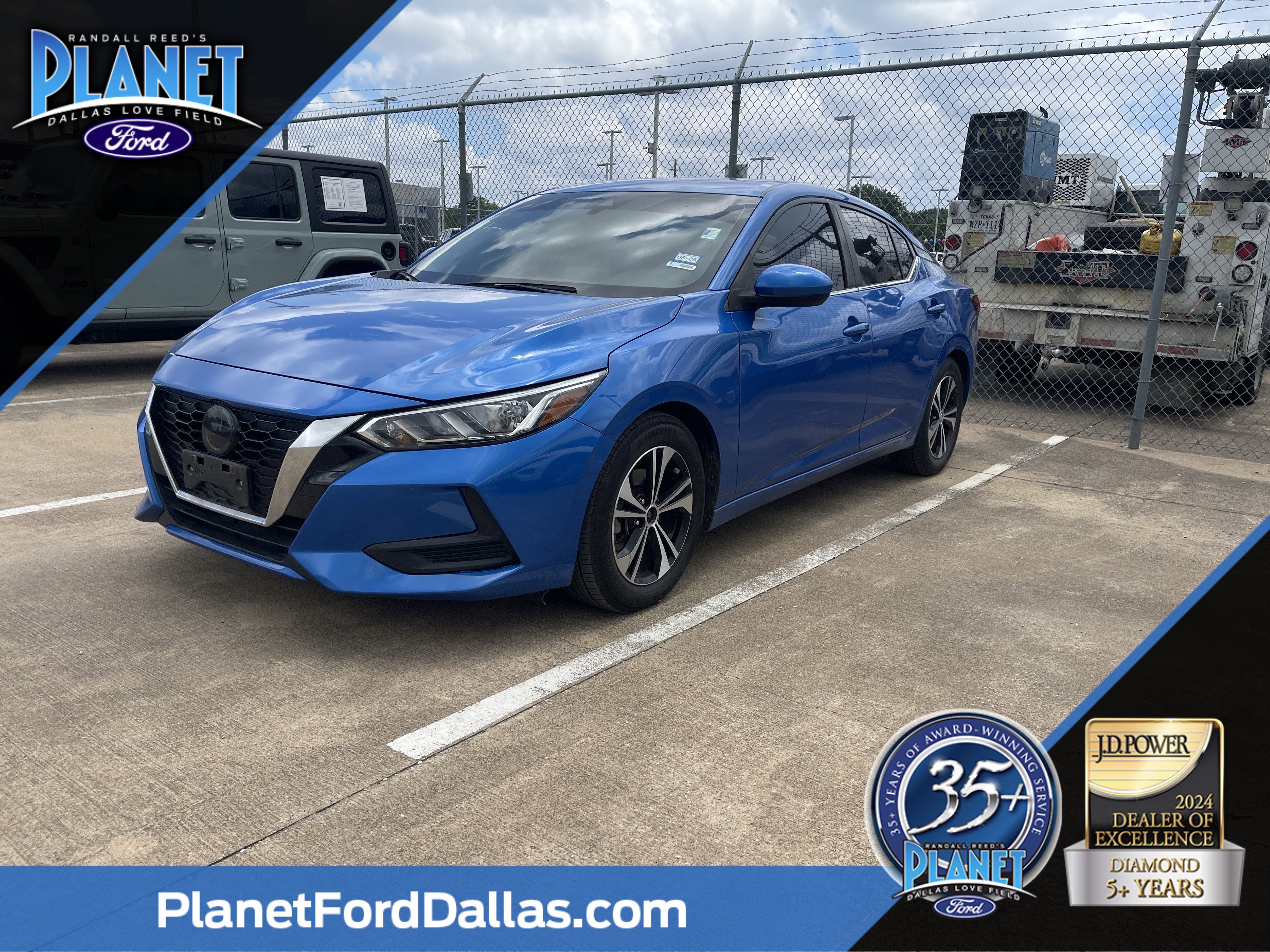2022 Nissan Sentra SV CVT's photo