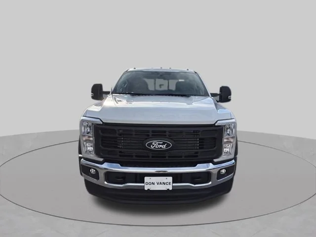 New 2027 Oxford White Ford F-450® XL image 9