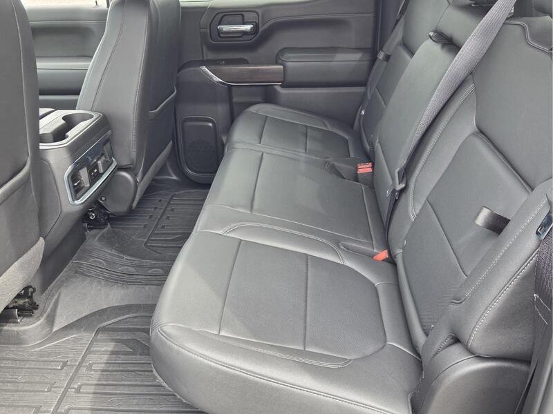 Used 2022 Onyx Black GMC 4WD CREW CAB 147" SLT image 12