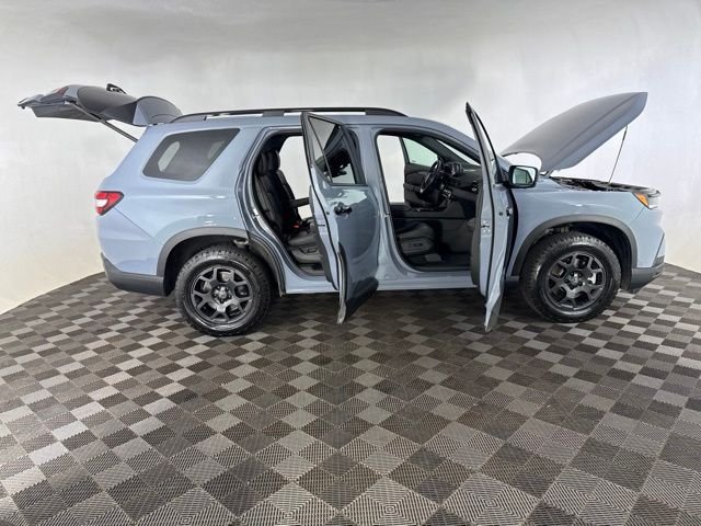 Used 2024 Gray Honda TrailSport image 17