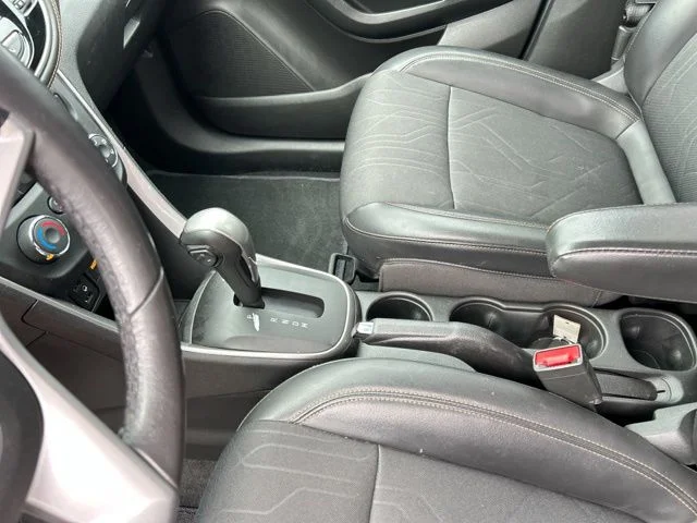 Used 2020 White Chevrolet LT image 28