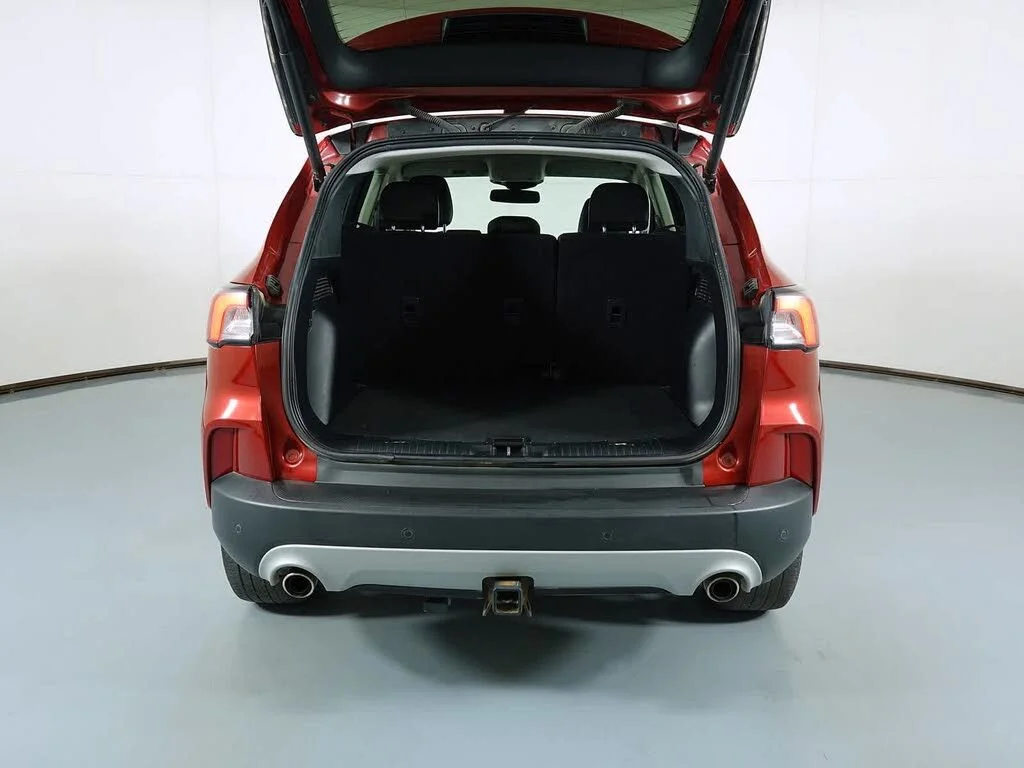Used 2021 Red Ford Titanium image 8