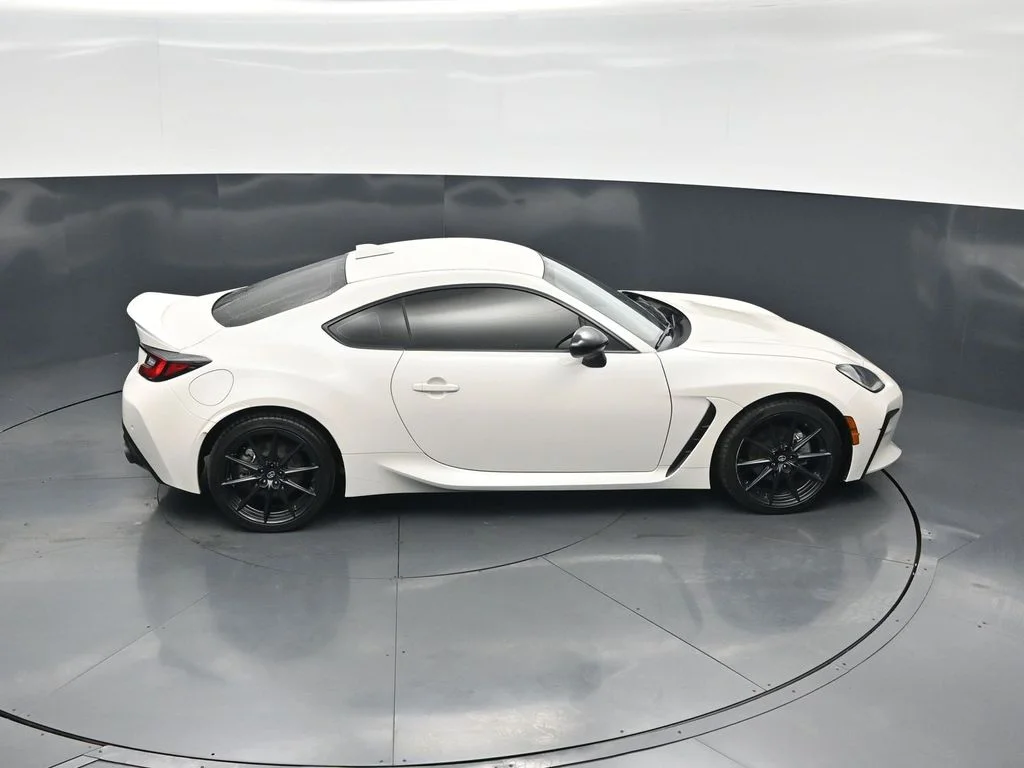 Used 2024 White Toyota Premium image 35