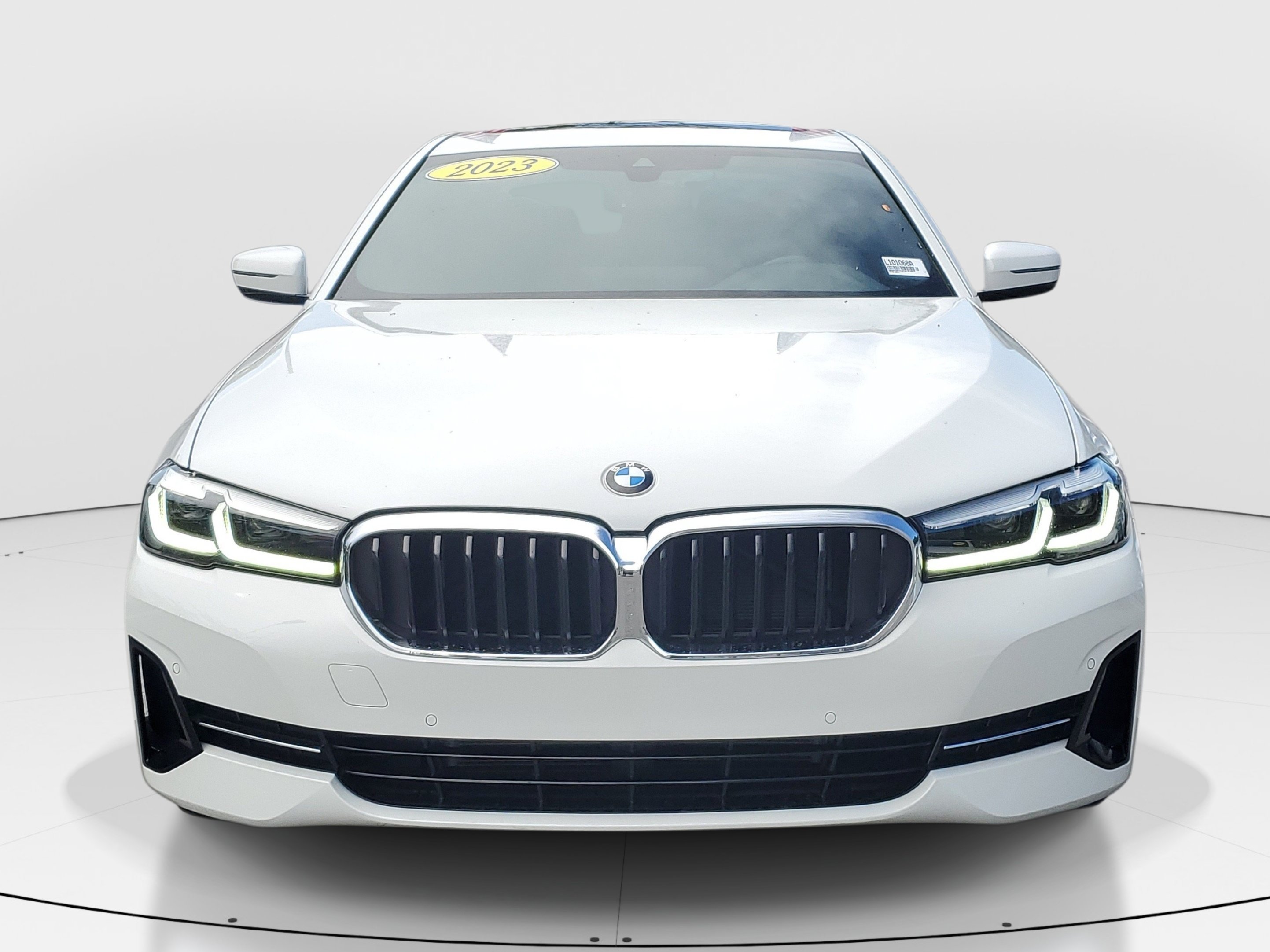 Used 2023 Alpine White BMW 530i image 2