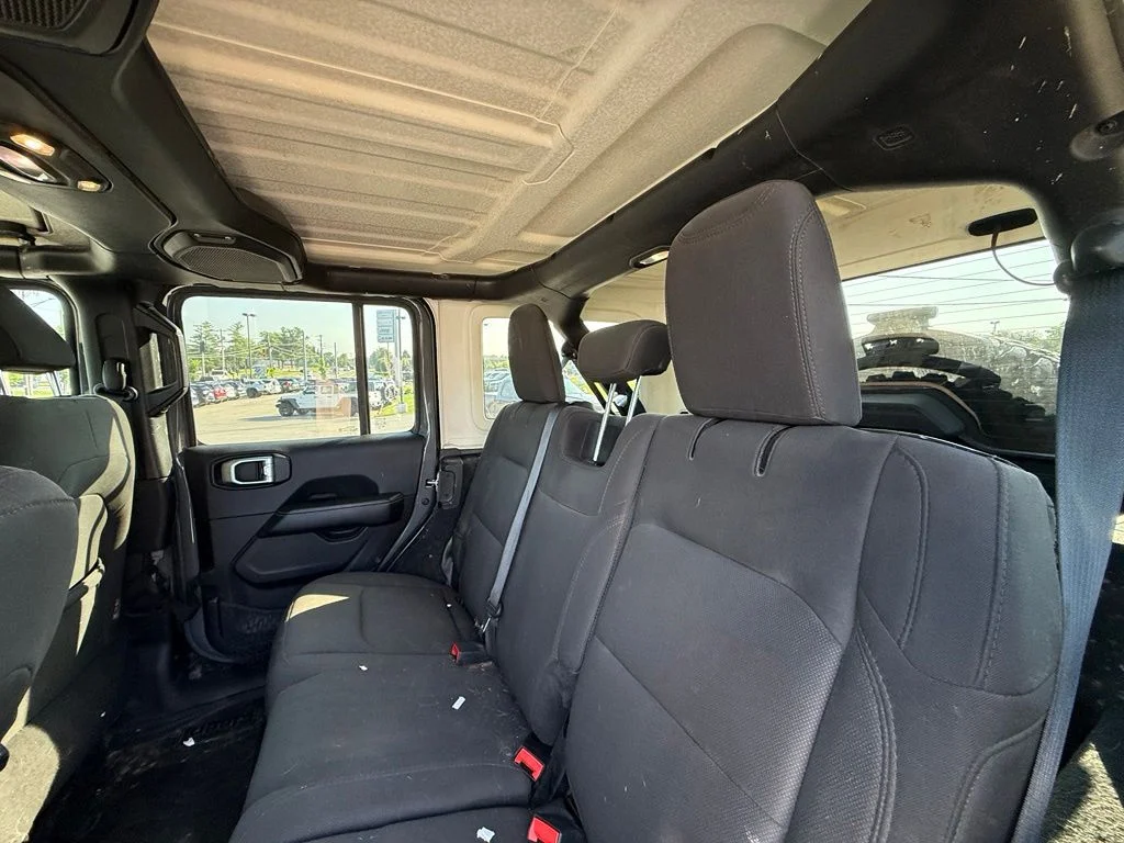 Used 2019 Gray Jeep Unlimited Sahara image 24