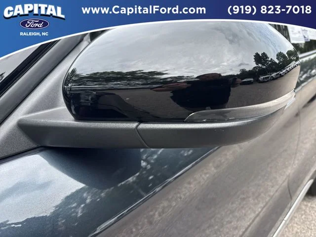 Used 2022 Blue Ford Platinum image 12