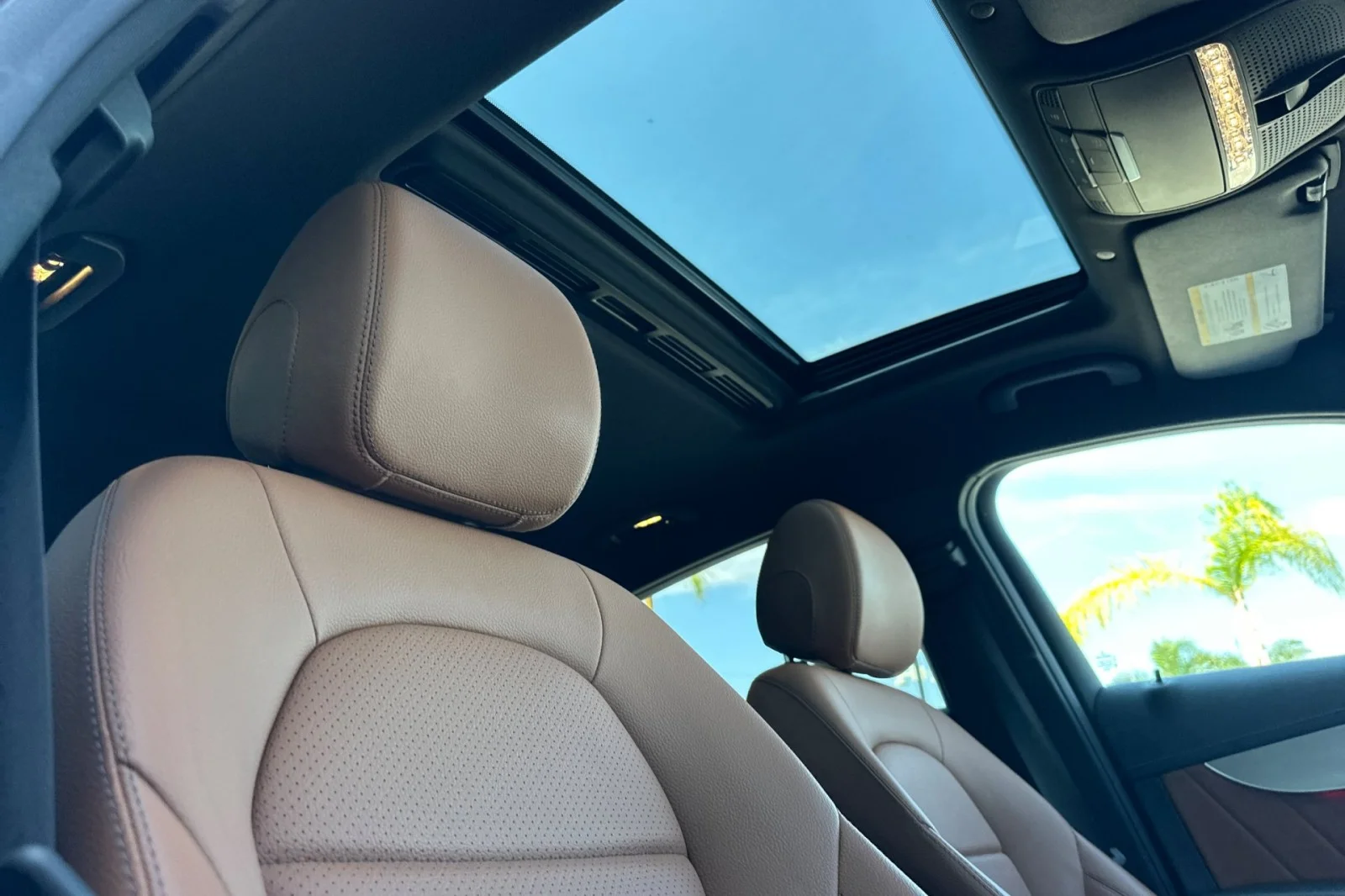 Used 2022 WHITE Mercedes-Benz GLC 300 image 17