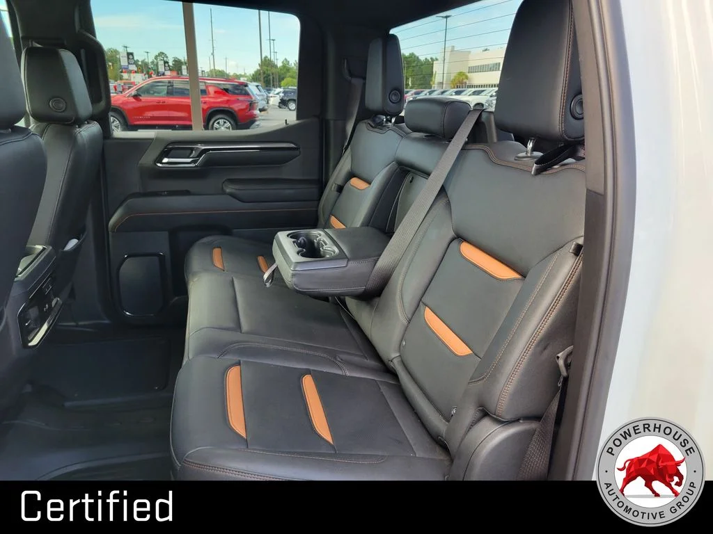 Used 2023 White GMC AT4 image 16
