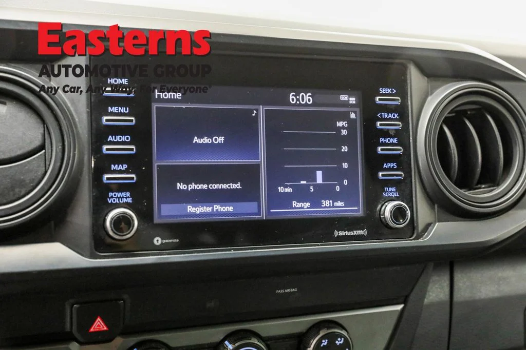 Used 2020 White Toyota SR image 18