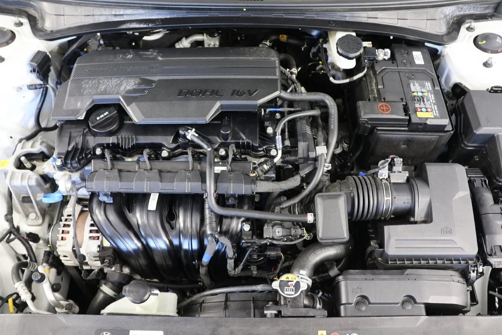 Certified Used 2025 White Hyundai SEL Convenience image 24